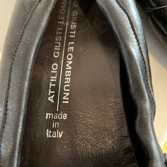 ATTILIO GIUSTI LEOMBRUNI (AGL) ~ black Italian leather buckle loafers - Picture 3 of 16